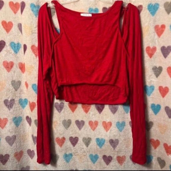 Red Cold Shoulder Long Sleeve Crop Top Tee plus size 3xl - Picture 1 of 6